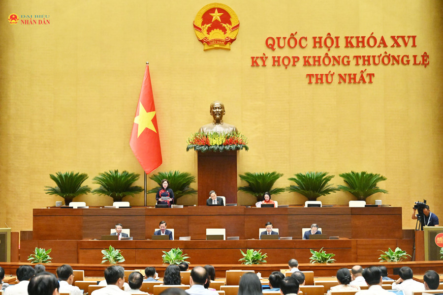 Một số hình ảnh ngày làm việc thứ 7, Kỳ họp không thường lệ thứ Nhất, Quốc hội khóa XVI