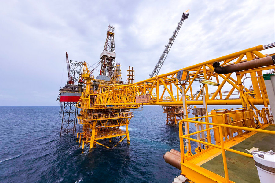 Petrovietnam: Khẳng định vai trò "sếu đầu đàn"