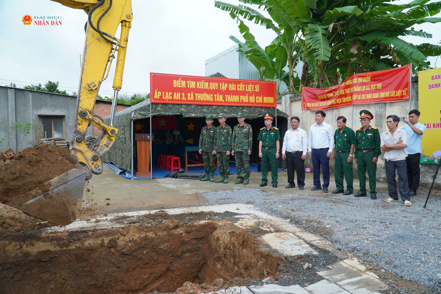 Triển khai tìm kiếm hài cốt liệt sĩ tại ấp Lạc An 3, xã Thường Tân, TP. Hồ Chí Minh