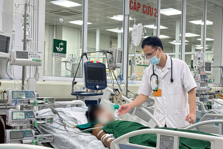 Uống thuốc Nam mua trên mạng, thanh niên 28 tuổi hôn mê vì suy gan cấp