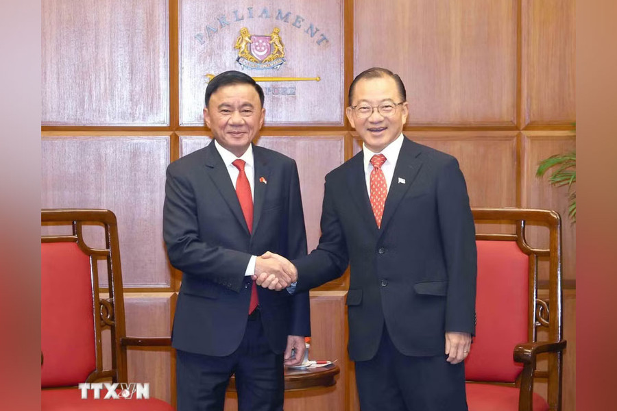Thường trực Ban Bí thư Trần Cẩm Tú hội kiến Chủ tịch Quốc hội Singapore