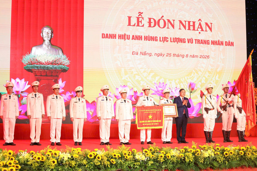 Công an thành phố Đà Nẵng đón nhận danh hiệu Anh hùng Lực lượng vũ trang nhân dân
