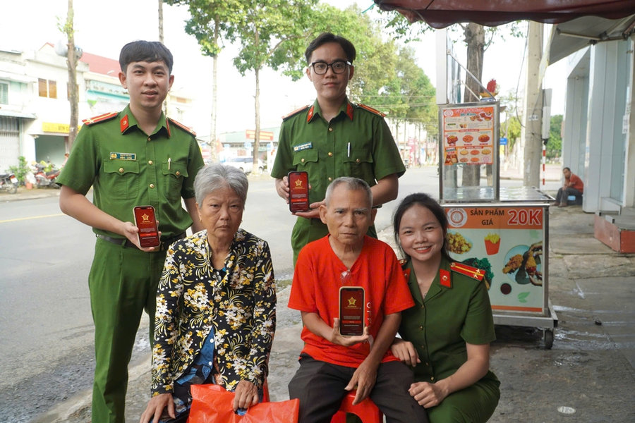 Tây Ninh: Nỗ lực đưa dịch vụ công và tiện ích số đến gần với Nhân dân