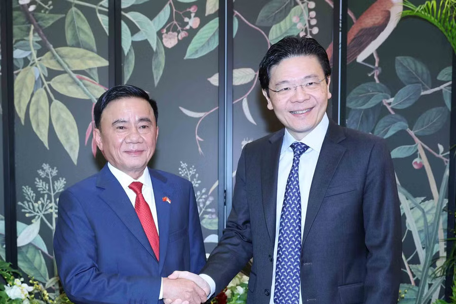 Thường trực Ban Bí thư Trần Cẩm Tú hội kiến Thủ tướng Singapore
