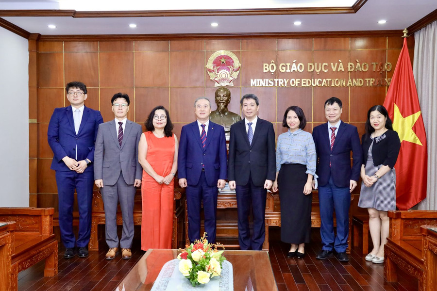 Thúc đẩy hợp tác Việt Nam - Hàn Quốc về giáo dục đại học và đào tạo lĩnh vực bán dẫn