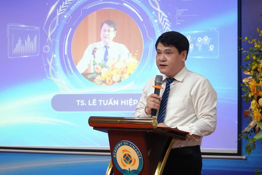 Gắn nghiên cứu khoa học sinh viên với những vấn đề thực tiễn của nền kinh tế