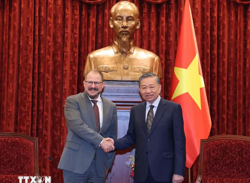 Tổng Bí thư, Chủ tịch nước Tô Lâm tiếp Chủ tịch kiêm Tổng Giám đốc Điều hành Tập đoàn Qualcomm