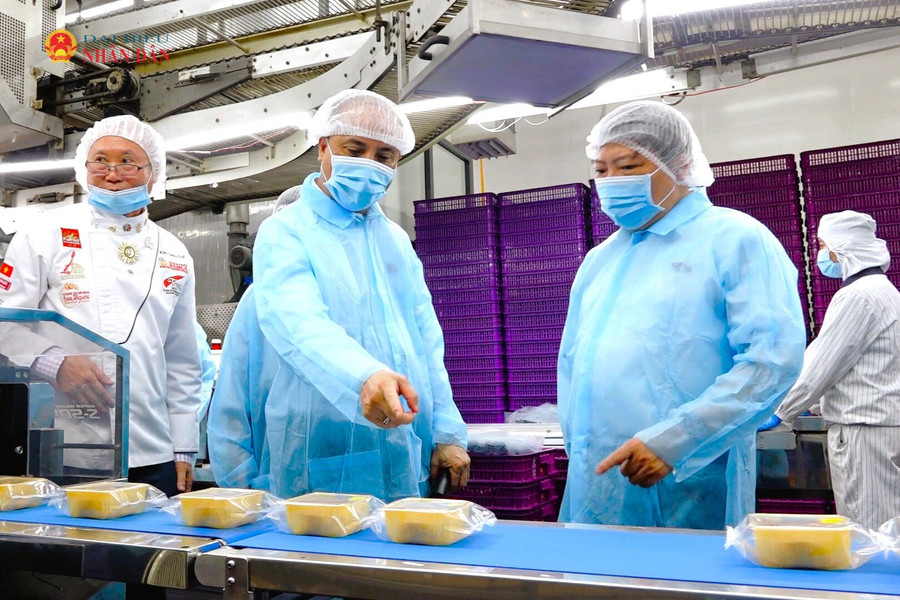 Ủy ban Khoa học, Công nghệ và Môi trường khảo sát một số cơ sở sản xuất, kinh doanh thực phẩm tại TP. Hồ Chí Minh