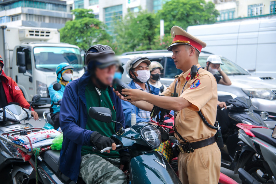Tăng cường kiểm soát nồng độ cồn, xử lý nghiêm vi phạm giao thông dịp nghỉ lễ