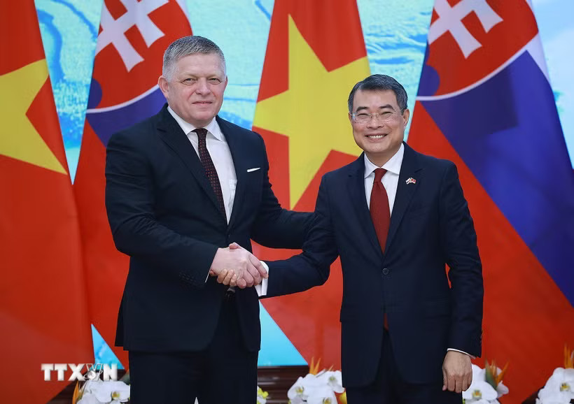 Điện mừng kỷ niệm ngày Quốc khánh Cộng hòa Slovakia