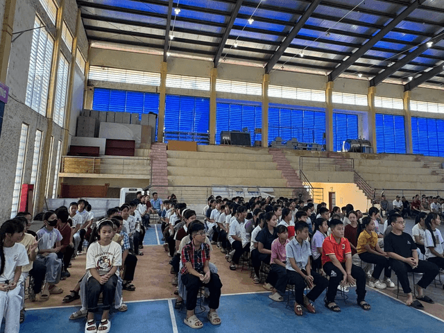 Hà Nội cấp hỗ trợ gần 55 tấn gạo cho học sinh trường phổ thông dân tộc nội trú