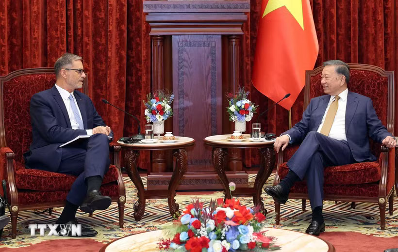 Tổng Bí thư, Chủ tịch nước Tô Lâm tiếp Đại sứ Pháp tại Việt Nam đến chào từ biệt