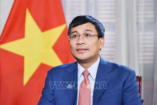 Thúc đẩy các cam kết chính trị thành hiệu quả hợp tác thực chất