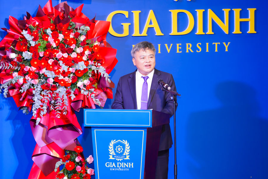 PGS.TS. Phạm Văn Song giữ chức Quyền Hiệu trưởng Trường Đại học Gia Định