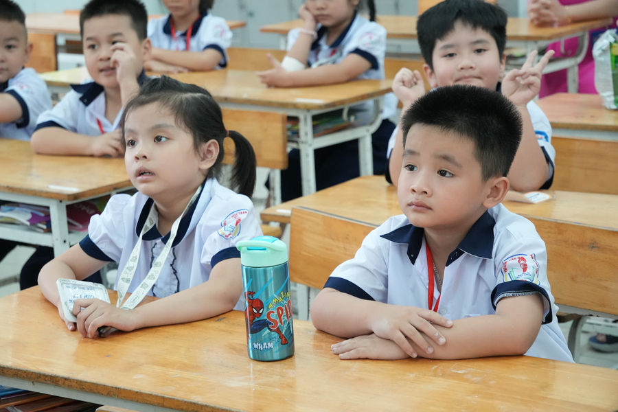 Bộ GD-ĐT: Nghiêm cấm thu tiền đối với hoạt động giáo dục tăng cường