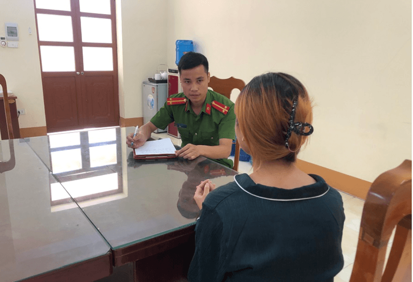 Tuyển người làm ở quán karaoke: Khi môi giới việc làm biến thành đường dây mua bán người