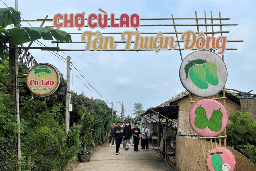Đồng Tháp: Độc đáo chợ quê giữa cù lao xanh ngát