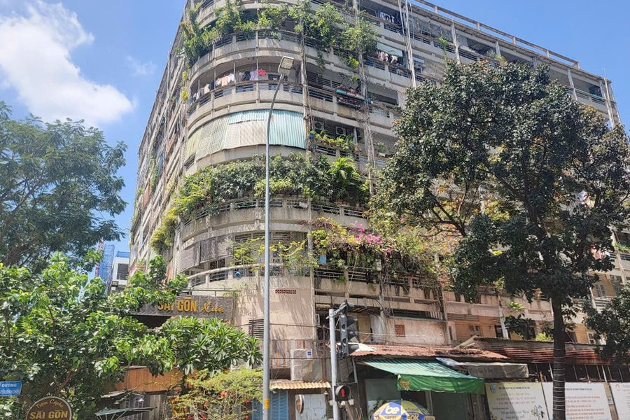 TP. Hồ Chí Minh: Đốc thúc tiến độ thực hiện cải tạo chung cư cũ tại 32 phường