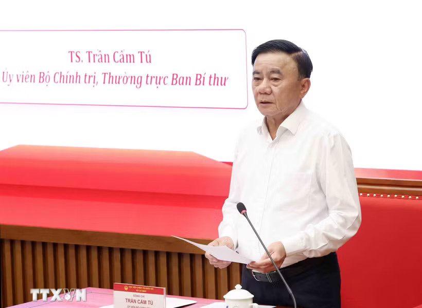 Thường trực Ban Bí thư Trần Cẩm Tú trao đổi chuyên đề về xây dựng Đảng với các Ủy viên Trung ương Đảng khóa XIV