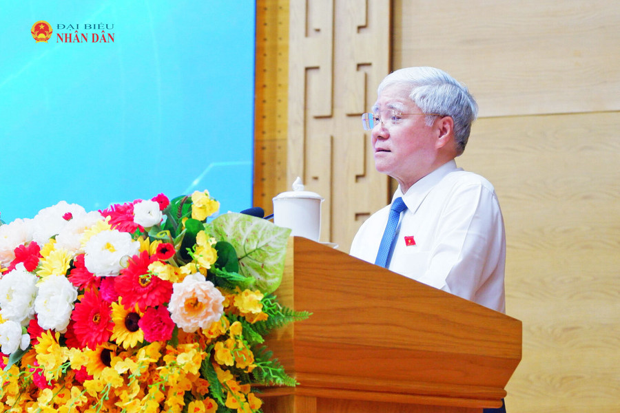 Phó Chủ tịch Thường trực Quốc hội Đỗ Văn Chiến dự Hội nghị chuyển giao Bộ học liệu “Bình dân học vụ số” cho Thành ủy Đồng Nai