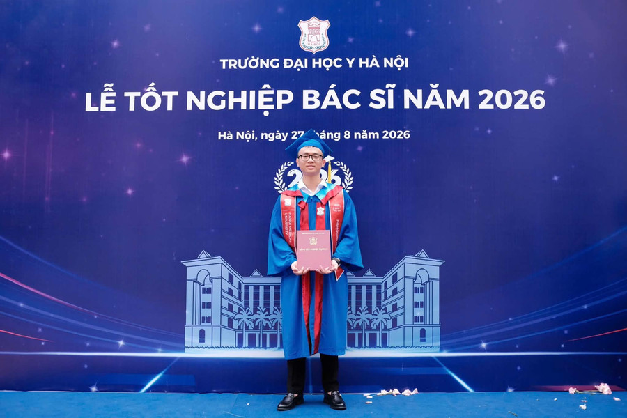 Từng thiếu 0,25 điểm vào Y đa khoa, nam sinh trở thành thủ khoa bác sĩ nội trú Răng - Hàm - Mặt