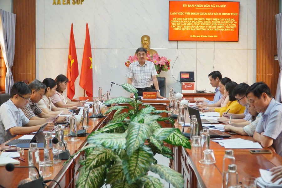 Xã Ea Súp đề xuất bổ sung nhân lực sau sắp xếp