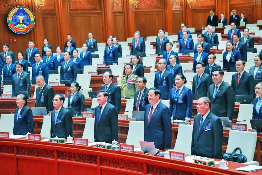 Thủ tướng Lê Minh Hưng và Chủ tịch Quốc hội Trần Thanh Mẫn chúc mừng tân Thủ tướng và tân Chủ tịch Quốc hội Lào