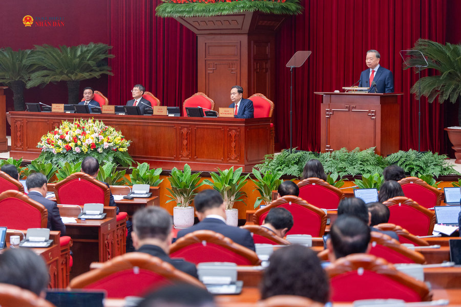 Bài 1: Chọn, dùng đúng người
