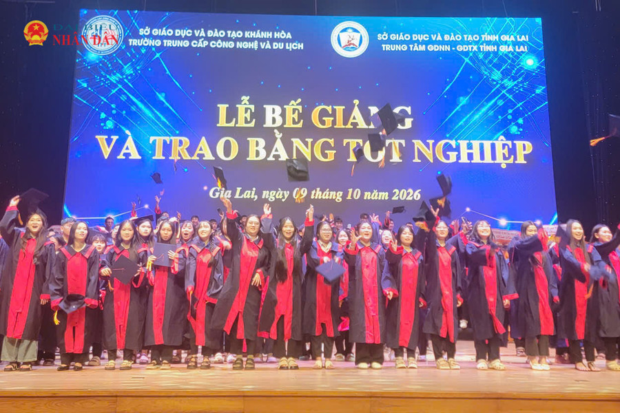 Đẩy mạnh hợp tác với doanh nghiệp để giải quyết việc làm cho học sinh, sinh viên