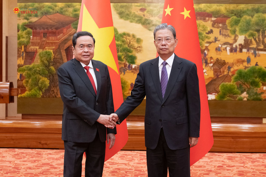 Cùng kiến tạo môi trường pháp lý thuận lợi cho các lĩnh vực hợp tác trọng điểm Việt - Trung
