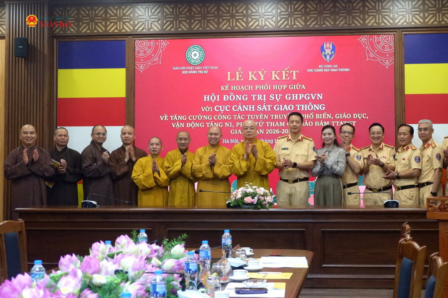 Lồng ghép tuyên truyền văn hóa giao thông vào sinh hoạt Phật giáo