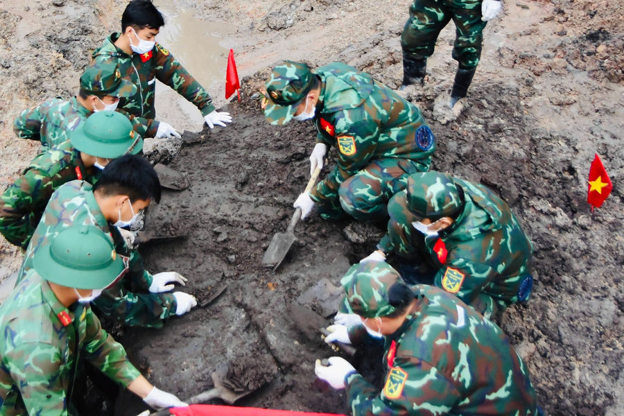 TP. Hồ Chí Minh: Xử lý hơn 650m³ đất, tìm kiếm hài cốt liệt sĩ tại Công viên Lê Thị Riêng