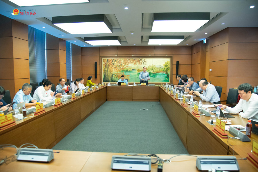 Gắn phát triển kinh tế với bảo vệ môi trường