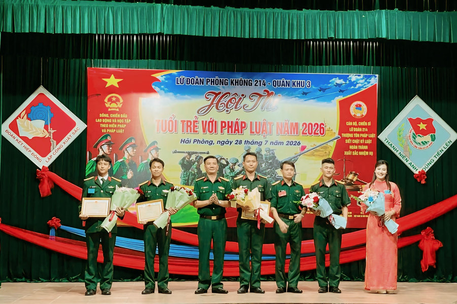 Đa dạng phương thức đưa pháp luật vào thực tiễn