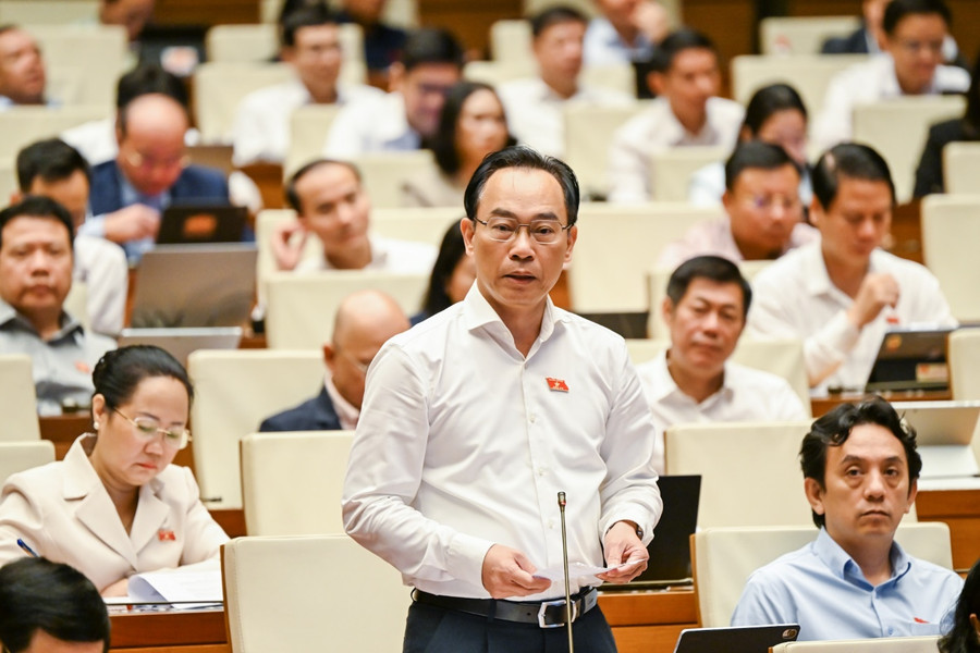 Bộ trưởng Hoàng Minh Sơn: “Gần 30.000 cán bộ quản lý giáo dục đã chuyển sang dạy học”